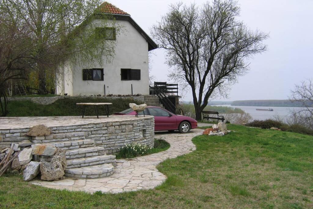 Villa Kornelija Stari Slankamen Extérieur photo